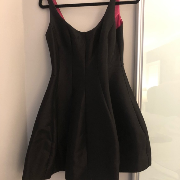 Black dress Betsy & Adam - Picture 1 of 3